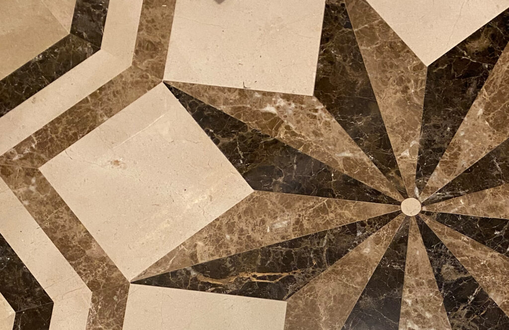 Підлога з мармуру